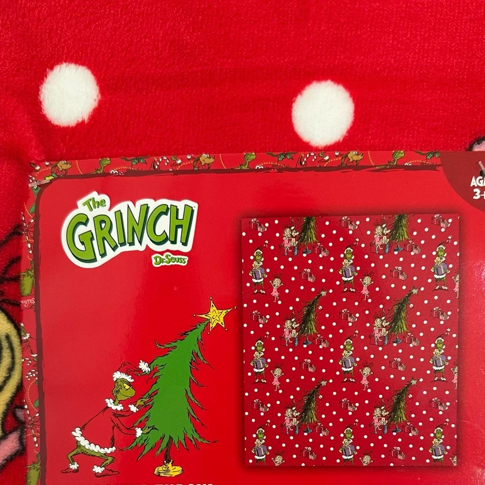 🆕 Grinch Red Oversized Throw Blanket!